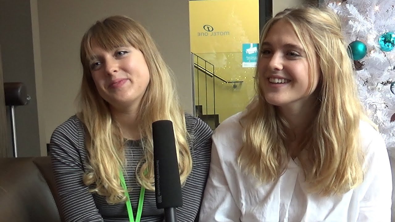 FOCUS ON: JANA UND SOPHIA MÜNSTER (German)