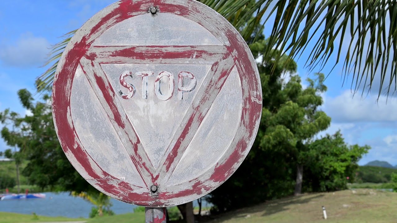 St. Maarten - Karibik-Traum, aber Golf-Albtraum? So sieht Mullet Bay aus.