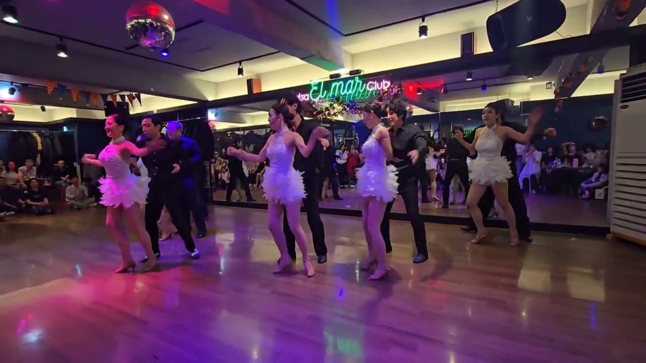 인천 뉴엘마르 연말파티 진호&유나쌤 살사 중급반 공연#쇼셜파티 #dance #라틴댄스 #라틴꼬꼬 #센슈얼댄스 #댄스 #축하공연 #커플댄스 #센슈얼 #프리살사 #인천맛집 #인천댄스 