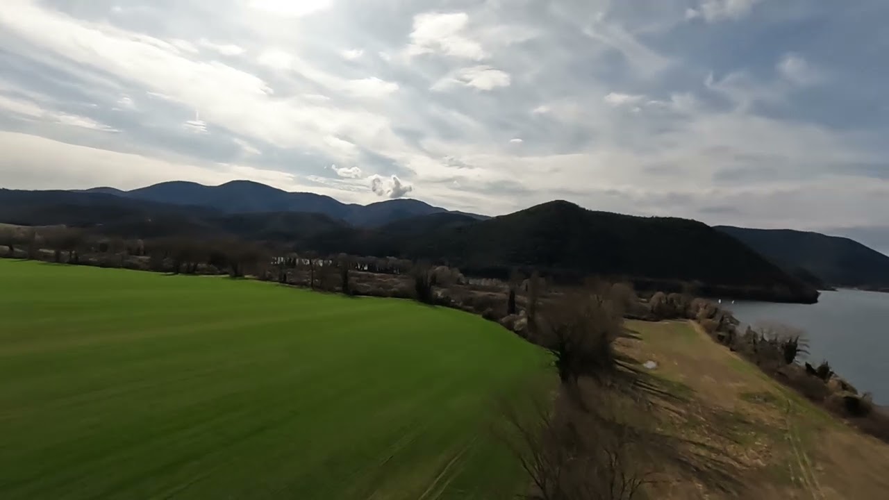 Monte Poro (sul lago di piediluco) in parapendio