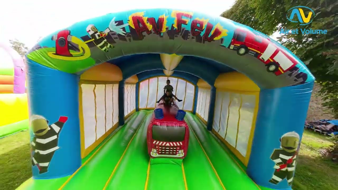 Ch&acirc;teau Gonflable Pompier - Jeu Gonflable pour enfants - Air et Volume