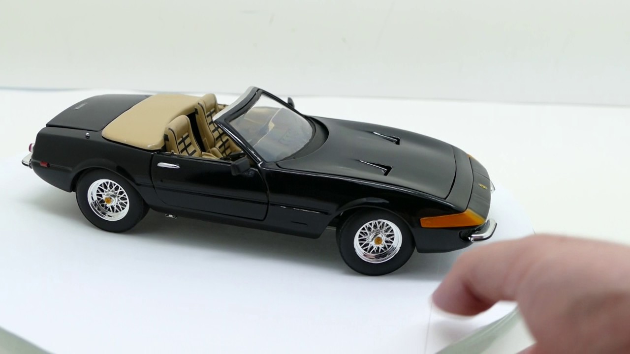 1/18 Miami Vice Daytona replica with lights & sound