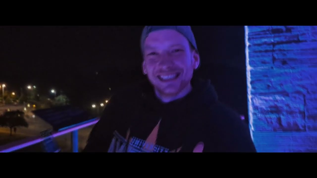 FIERRO - NEM OPTIM&Aacute;LIS (OFFICIAL MUSIC VIDEO)