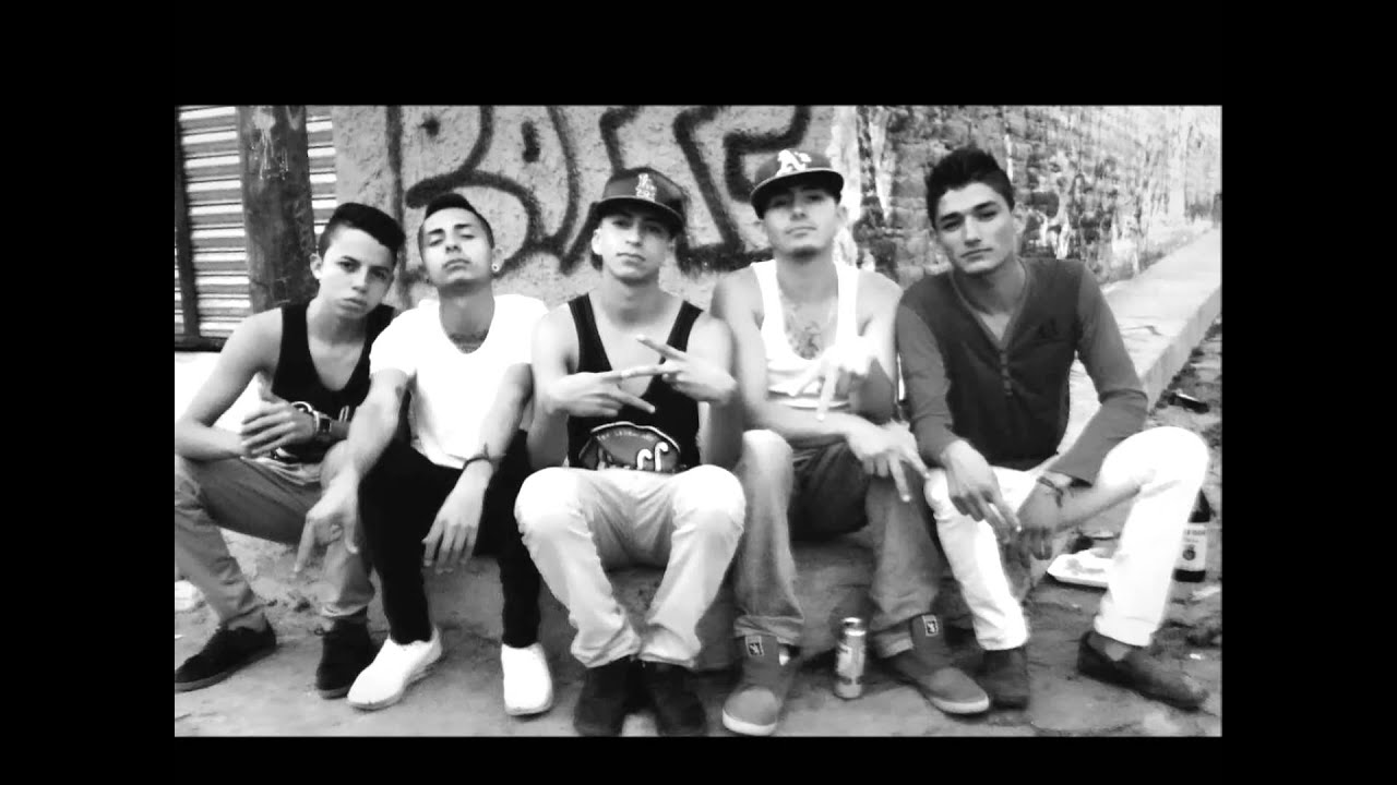 TOSER ONE - ANDAMOS EN EL BARRIO FT. BOKCAL & CHIVA (VIDEO OFICIAL)