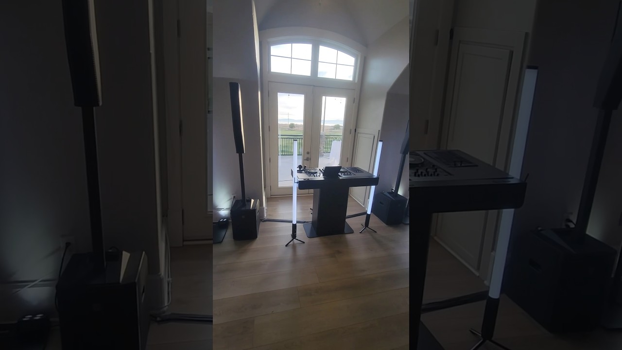 A DJ setup with no laptop #denondj #soundswitch