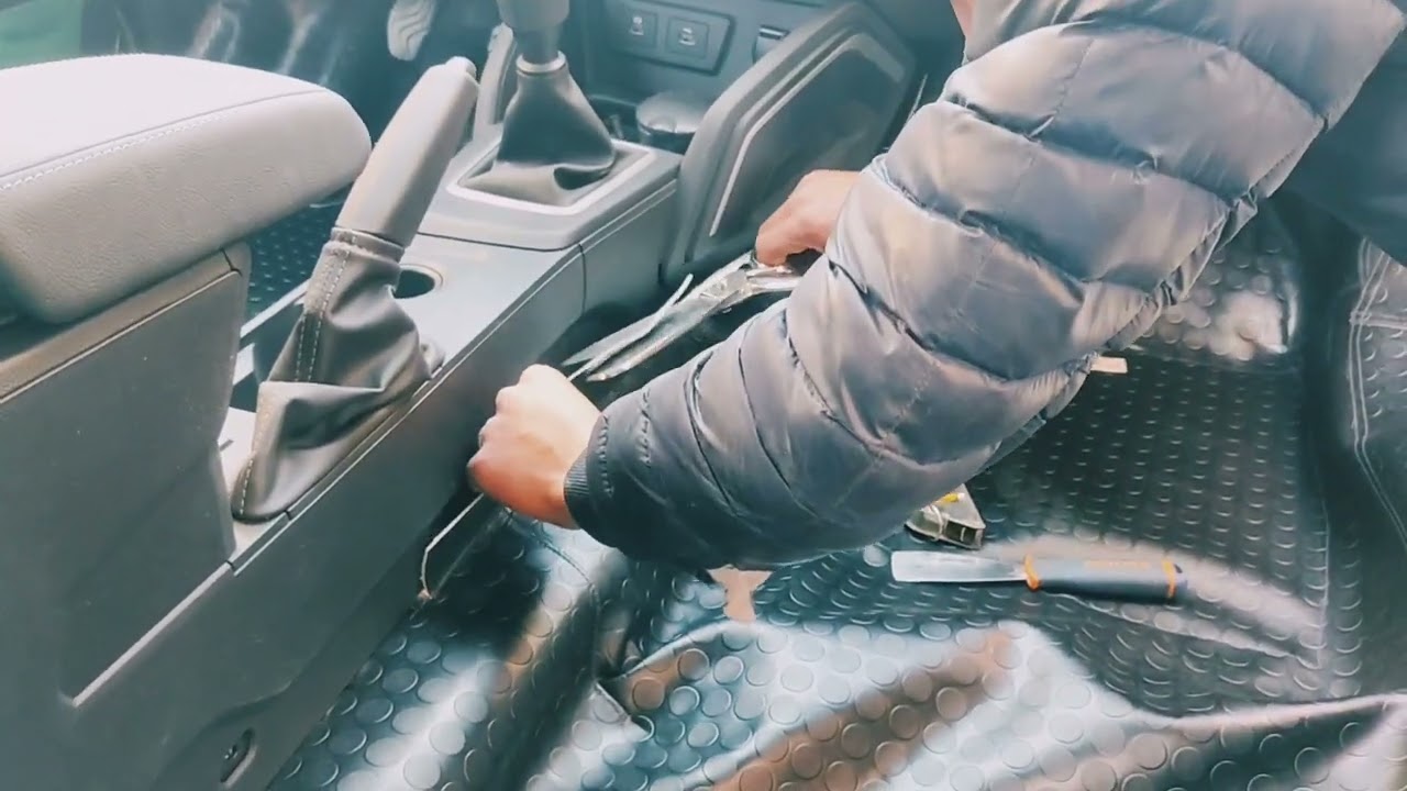 طريقة تغليف أرضية السيارات بغلاف رائع/تغليف مقاعد السيارات/ تغليف أبواب السيارة/ تغليف سقف السيارات