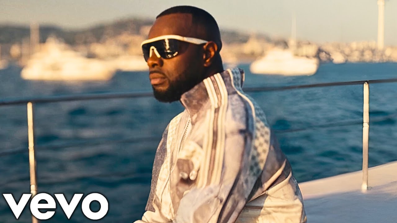 GIMS - Yacht ft. SDM (Clip Officiel)