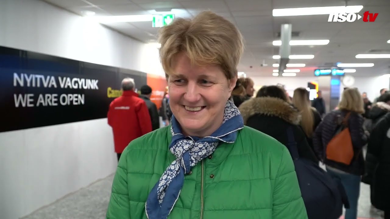 Kökény Bea is a reptéren várta a kézi Eb-n berobbanó fiát, Imre Bencét