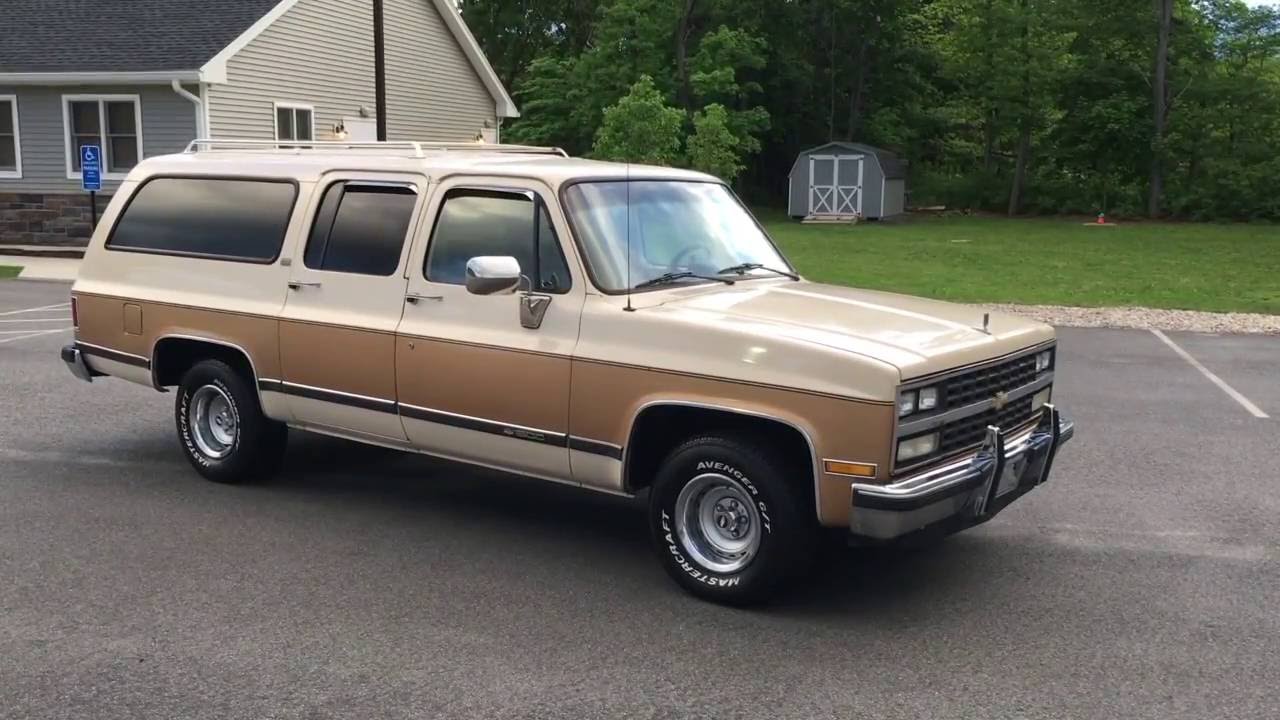 SUPER clean original 1989 Suburban!