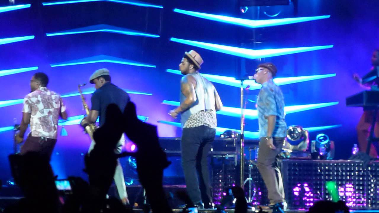 Bruno Mars Marry You - Live @ M.E.N Arena Manchester 5th October 2013