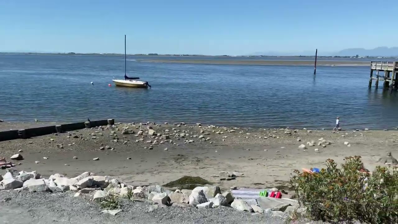 Beach touching properties worth $10 millions and up - Crescent Beach Surrey BC Canada