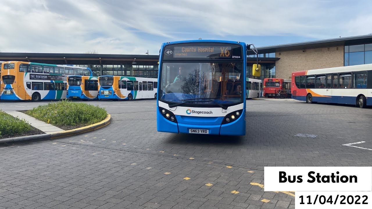 Buses at Lincoln Central (11/04/2022)