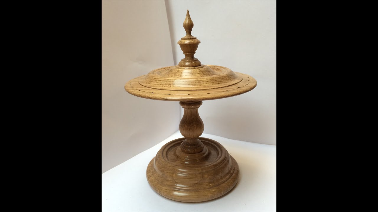 KD Oak Earring Stand- Hand  woodturning in real speed.