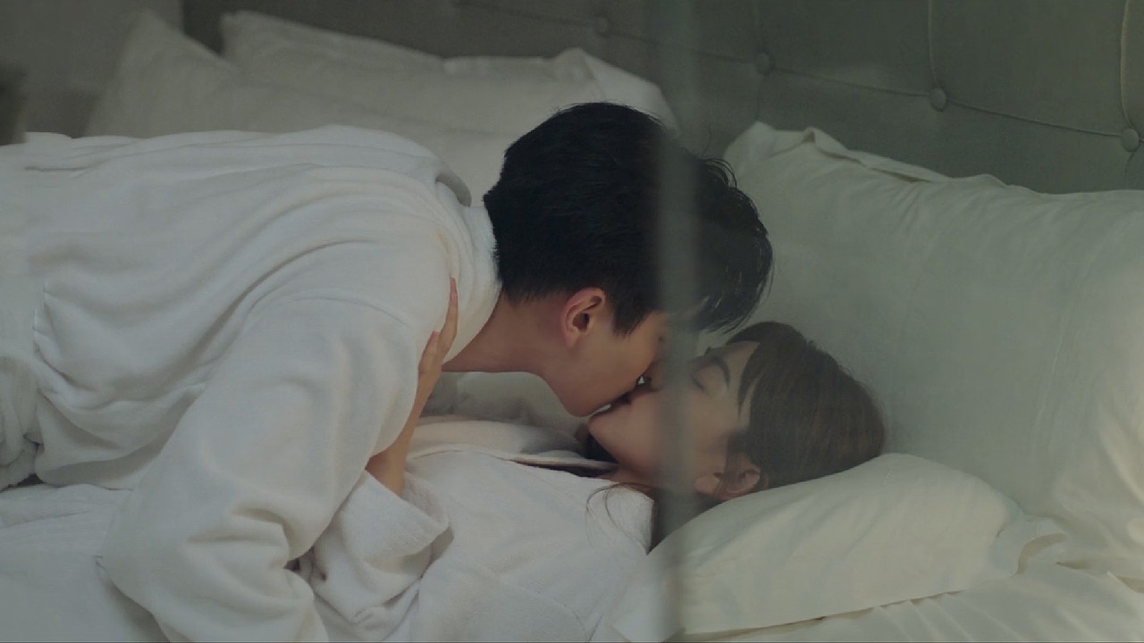 💞【MOVIE】初夜！霸總帶灰姑娘去度假，趁機要了她！ #好看中国电视剧 #爱情