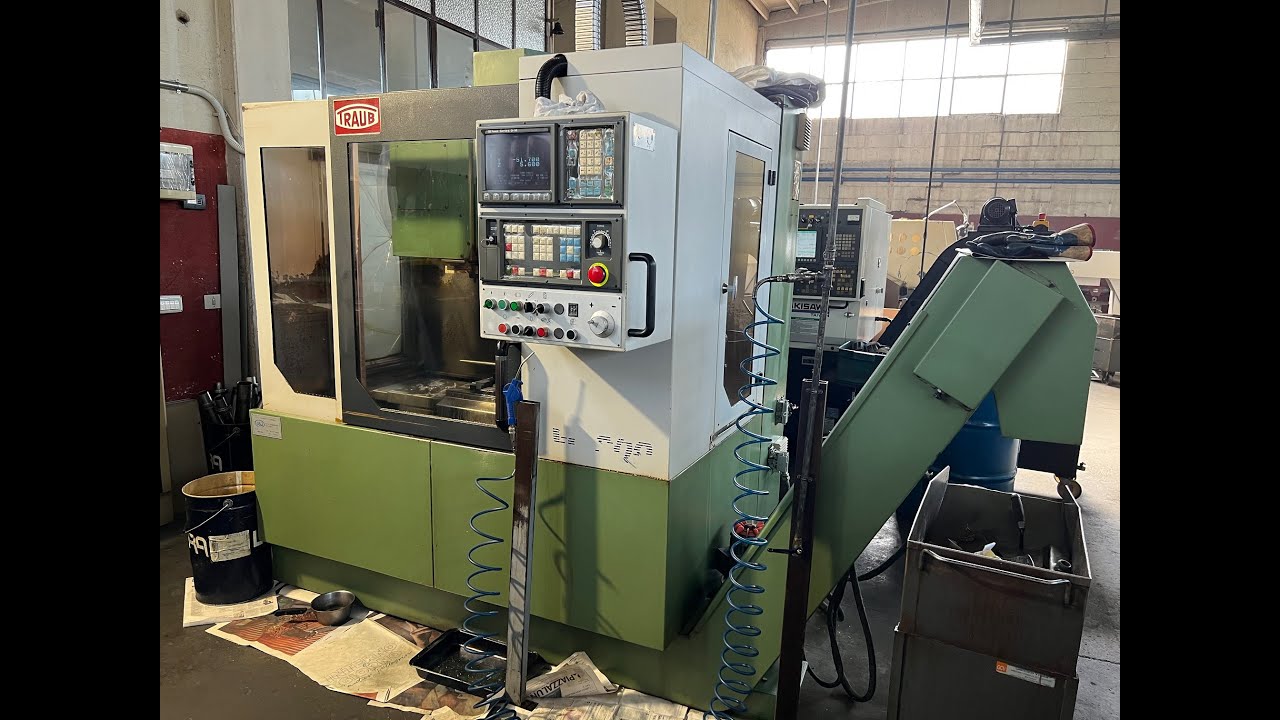 Centro di lavoro verticale 4 assi TRAUB TVC 200 Fanuc usato