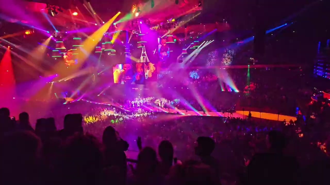 DJ Paul Elstak Rainbow High In The Sky Vrienden van Amstel 2025