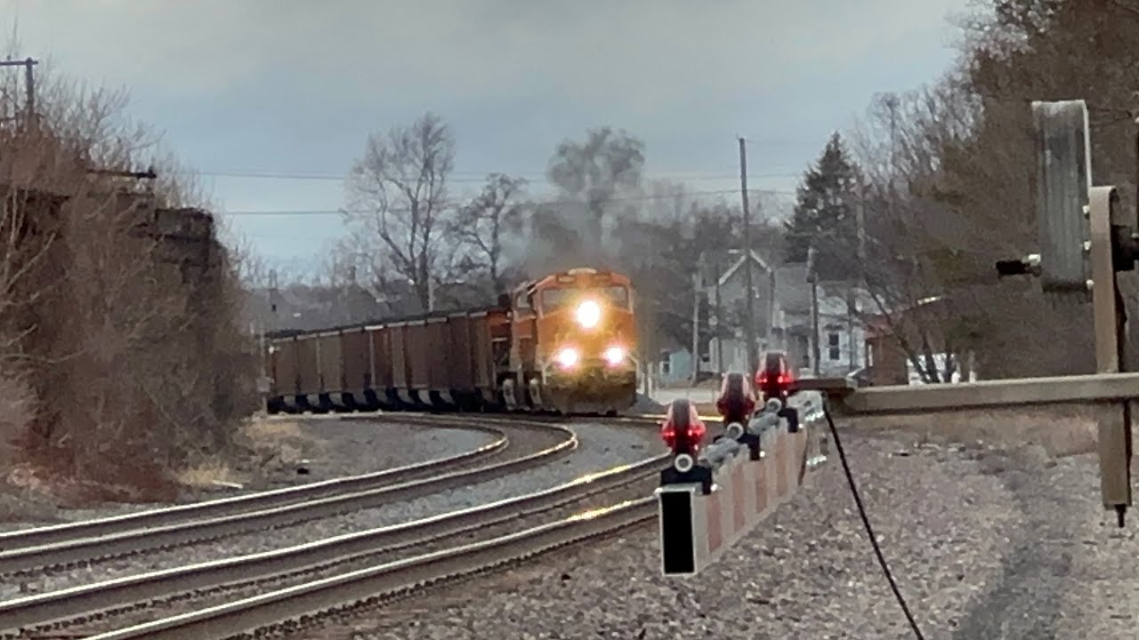 Eastbound NS coal 880 