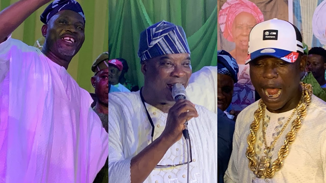 WASIU  AYINDE HONORED AJALA AND IJEBU  EFELE ON STAGE — A TRUE KING MOMENT