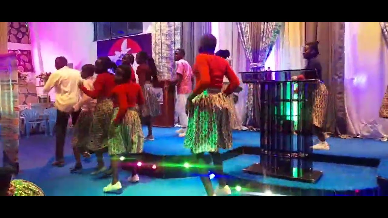 WEDNESDAY SERVICE -- PRAISE SESSION BY PHIONAH ( FRESH FIRE  KIREKA )