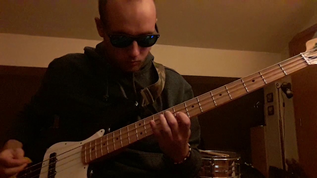 Eskorbuto - Paz primero la guerra. Bass cover.