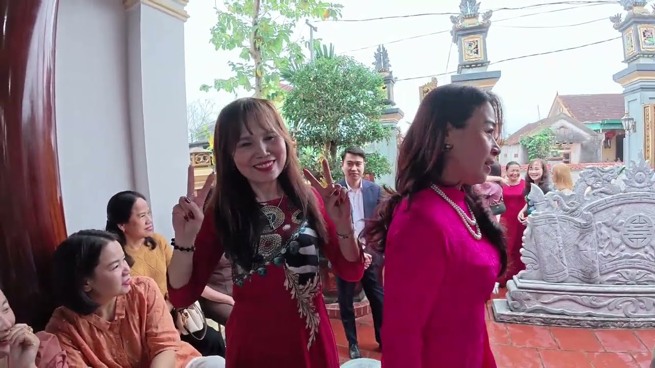 Cây có cội, nước có nguồn. 
