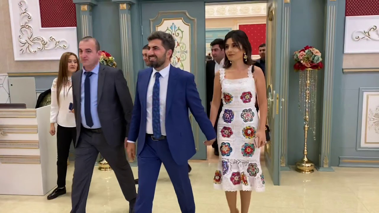 Zaur Gunay toyda! Kimsəsizlər evində böyüyən Elvin və Lamiyənin möhtəşəm toyundan görüntülər!