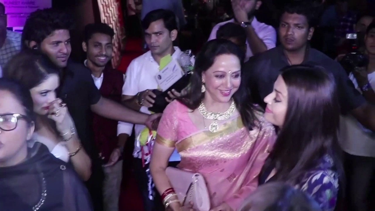 Hema Malini Cannot Stop Praising Aishwarya Rai