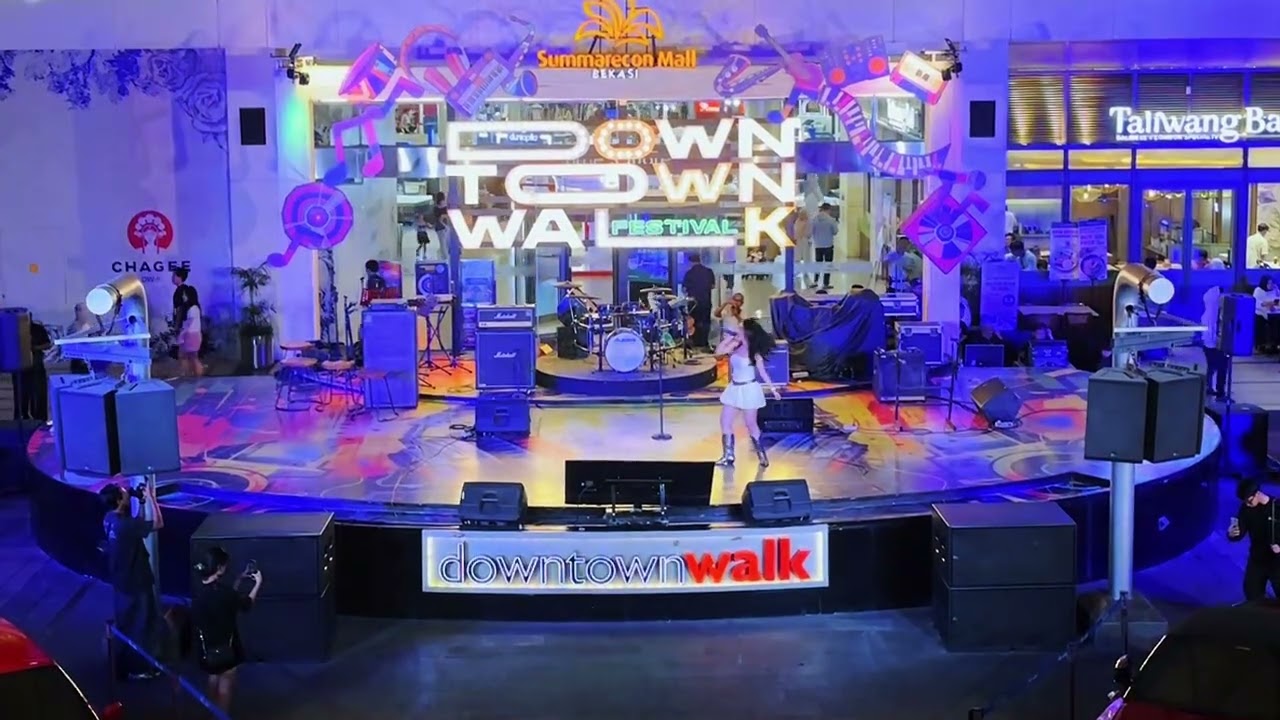 Naomi Ivo - Addiction (Live Performance) At BMW Addict Fest