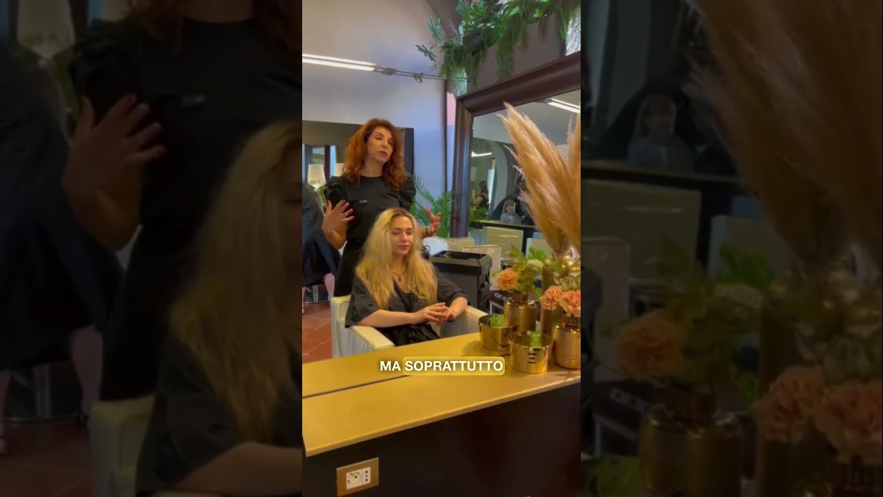 Cambio look per la nostra cliente Serena, stanca dei suoi capelli crespi e ingestibili al lavoro
