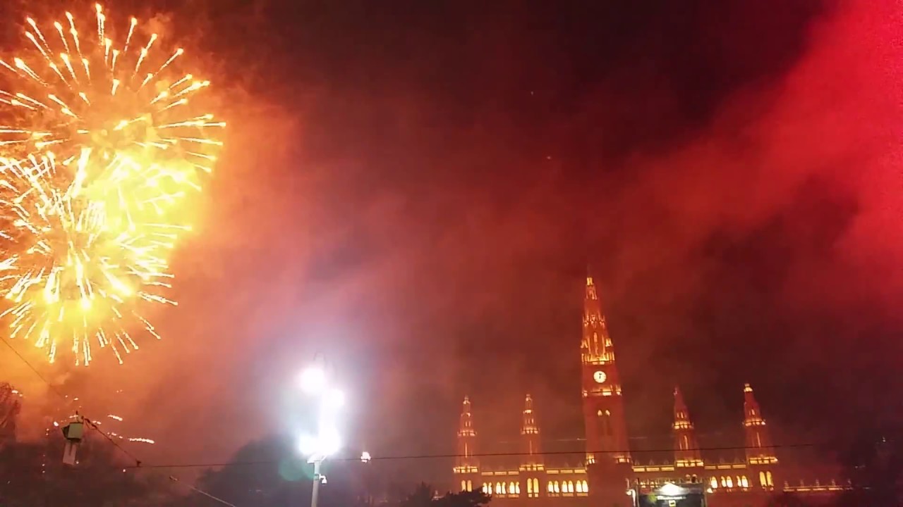 Happy New Year  - Vienna's Firework 2016/2017