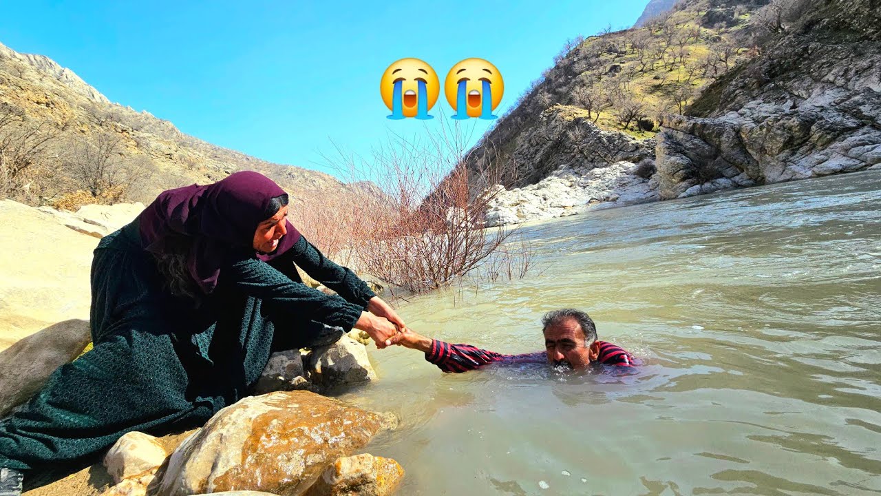 🐟Two nomadic couples fishing and the horrific scene where the nomadic woman shocked everyone