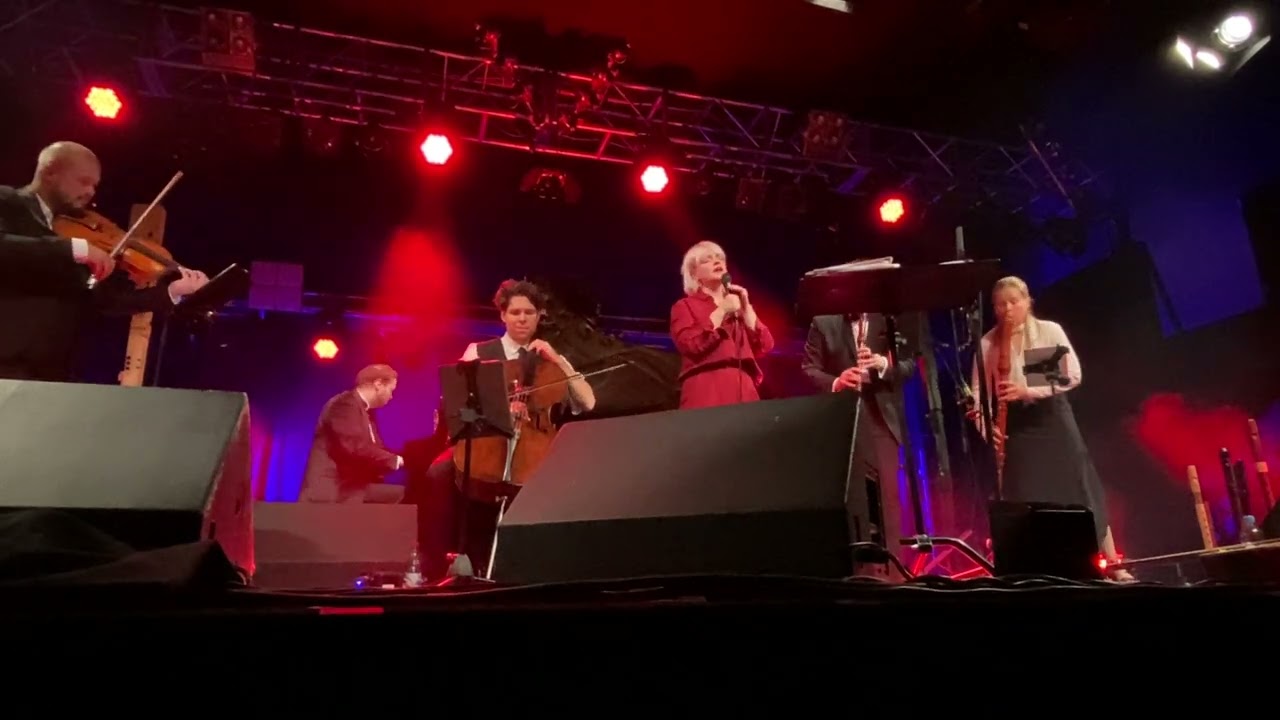 Wallis Bird & Spark - Only Time (Enya cover) - live 04.08.2023 in Friedrichsthafen