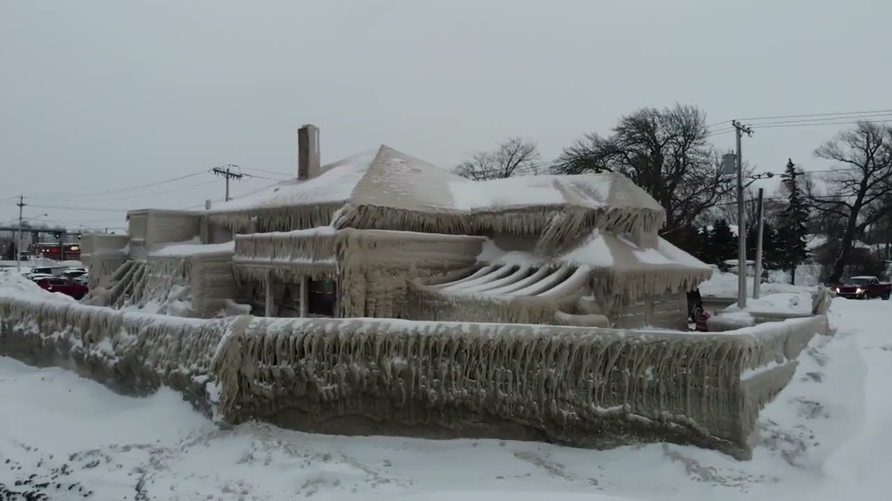 LAKE ERIE ICE SCULPTURES!