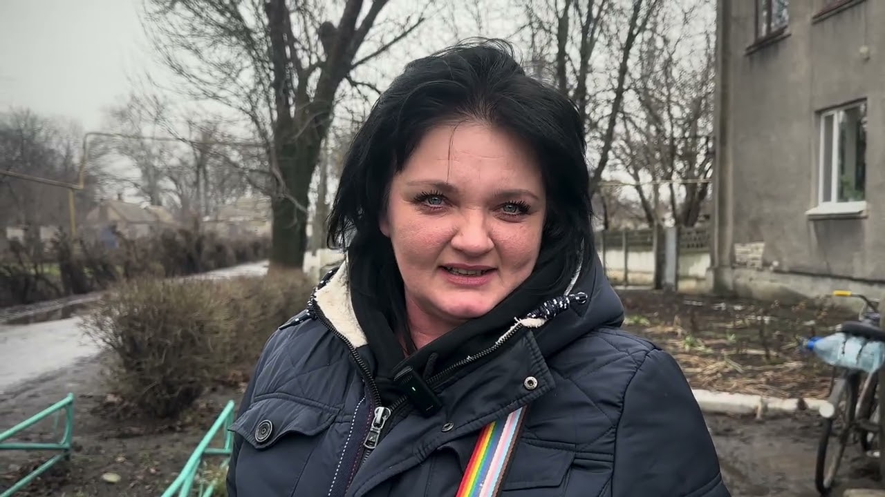 Як живуть люди за 25 км від лінії фронту?