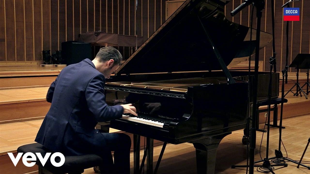 Michail Lifits - Shostakovich: Prelude No.13