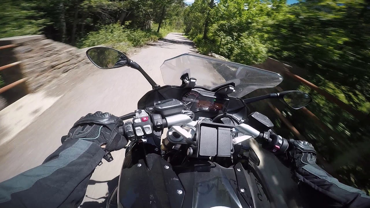 CARRETERAS MUY SECUNDARIAS CON LA R1200RS - [RAW]