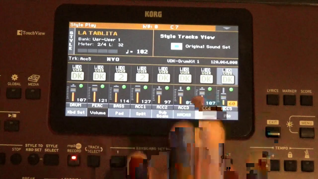 Como subir el volume de un instrumento de un ritmo Korg pa 700, pa 1000 y pa 4x