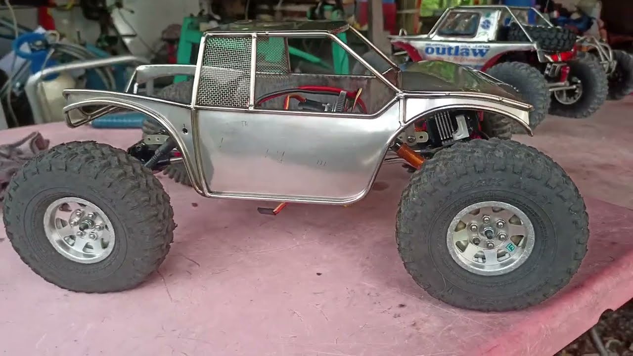 1/10 RC CRAWLER ( cliffhanger short body ) How to build stainless steel RC Crawler.