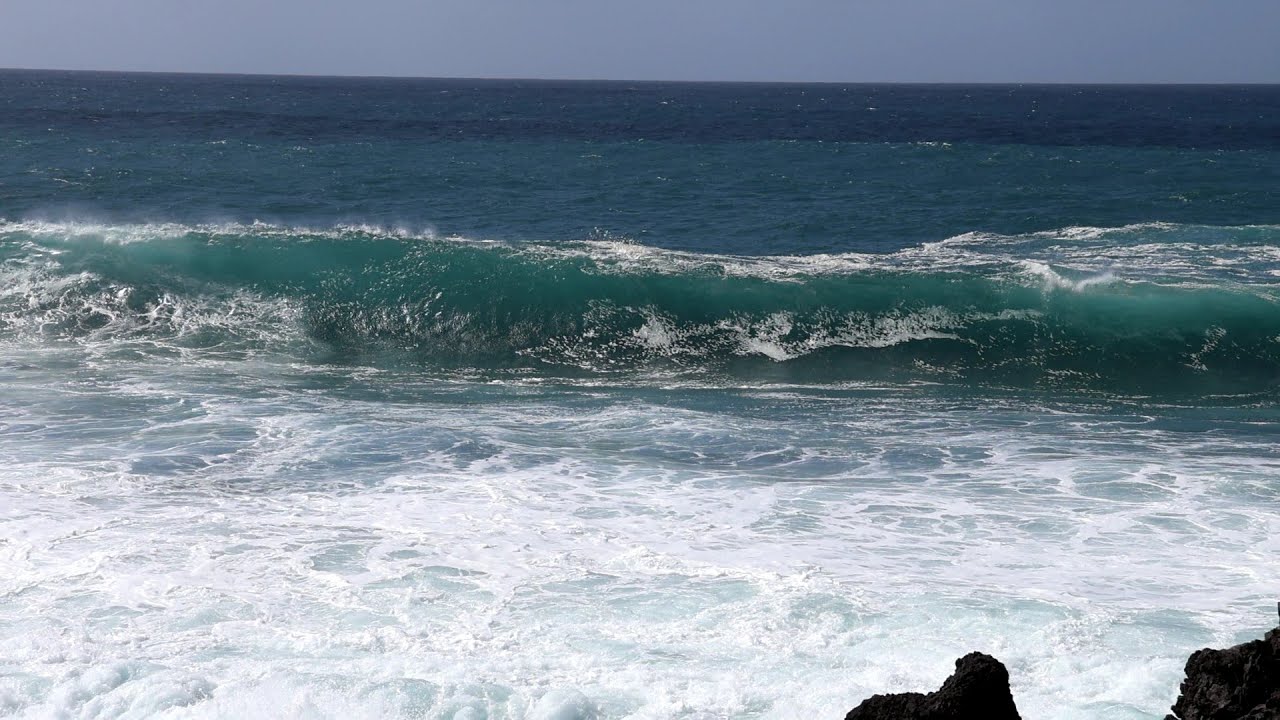 Lanzarote: Playa del Janubio - big waves from the Mirador