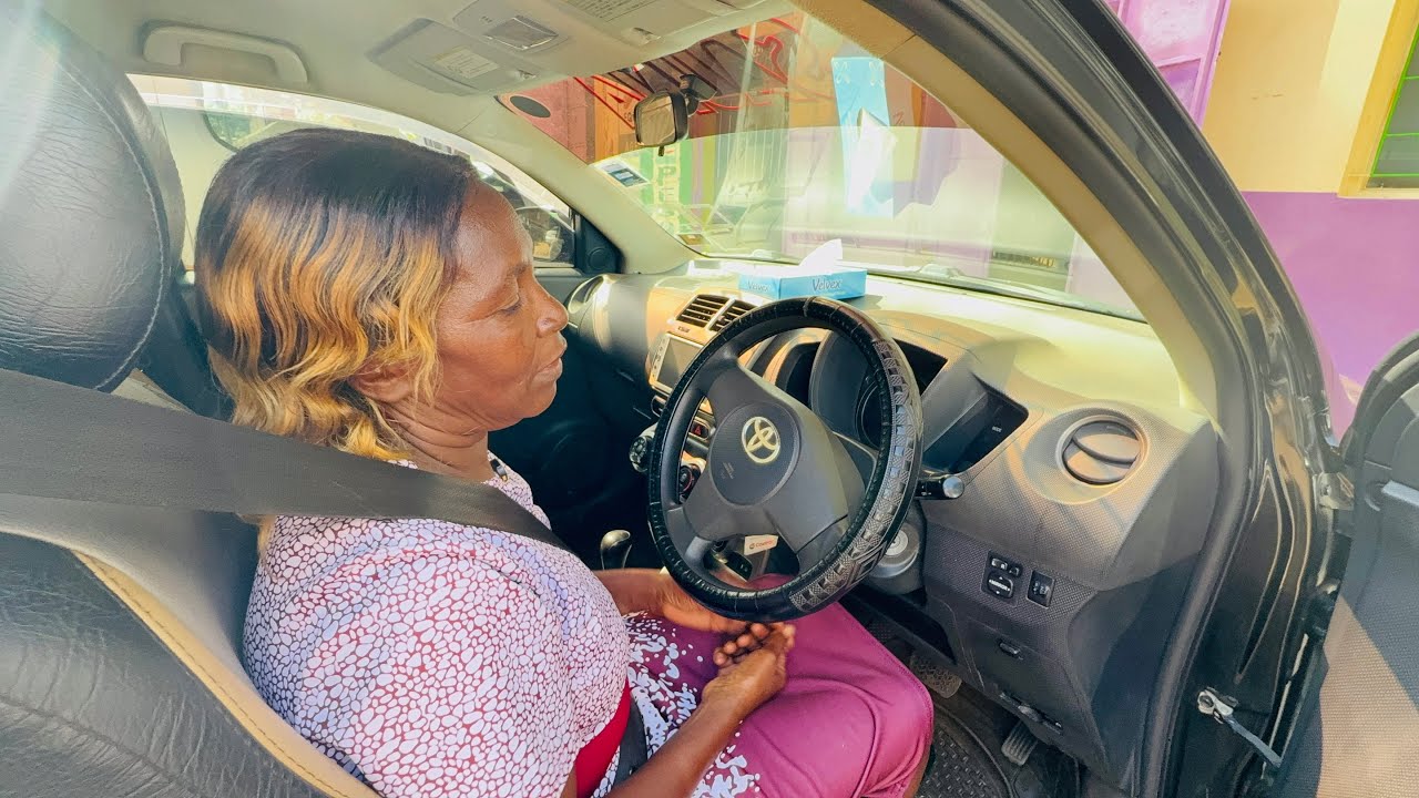 Wamwangi is now driving along muranga road