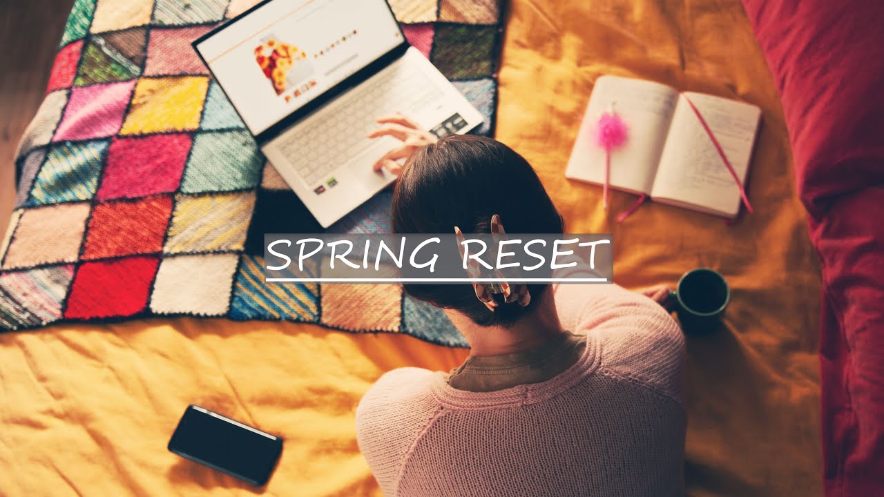 Silent Vlog: Living Alone in Finland | Spring Reset – Garden Plans, Muffins & Wardrobe Swap