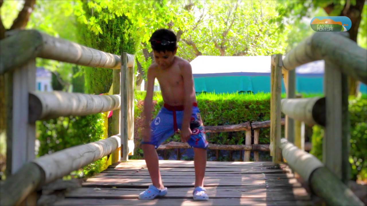 Happy -Pharrell Williams- Camping Castell Montgri- Costa Brava.