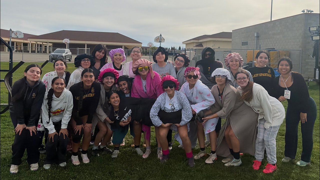 Last soccer practice & team bonding!! (Feb 9.)