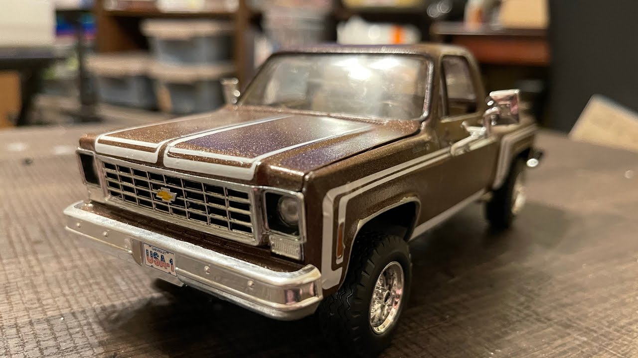 Review And Build Revell 1976 Chevy K10 Sport 4x4 Stepside Pickup Model Kit