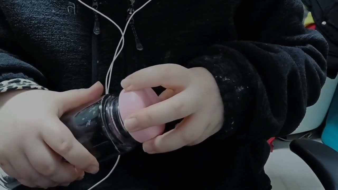 ASMR good lid sound