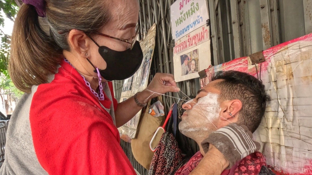 Absurd $4 Street Threading in Bangkok