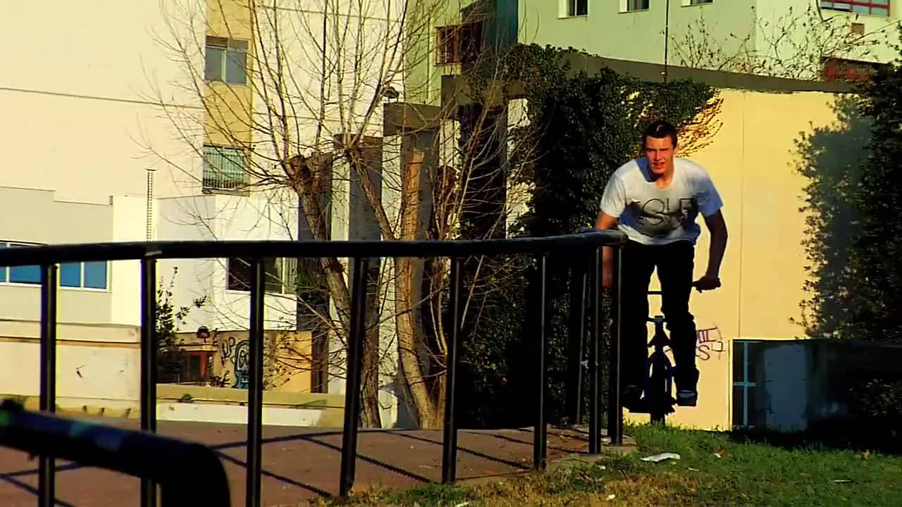 Channel 4Down BMX :: Fit UK In Greece