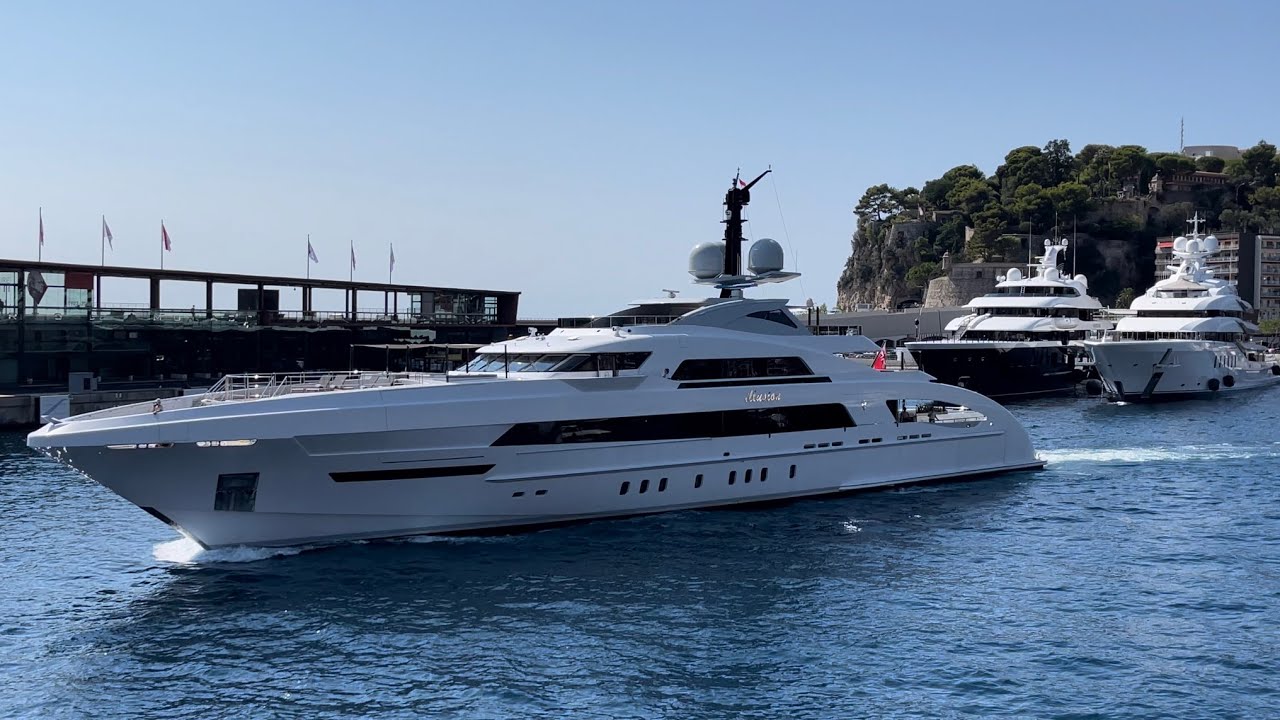 Superyacht BINA changing berth - ILLUSION-WEDGE TOO-NAFISA departing-SAMIRA docking @archiesvlogmc