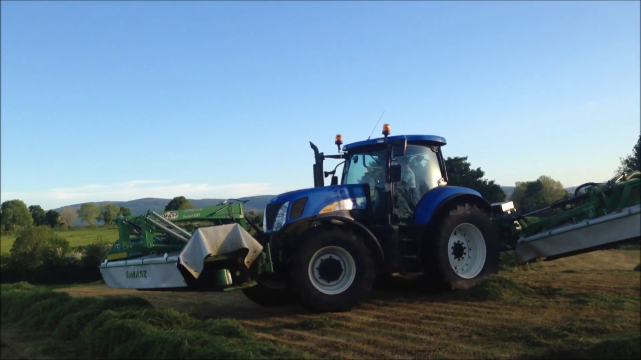 Mowing Silage 2017