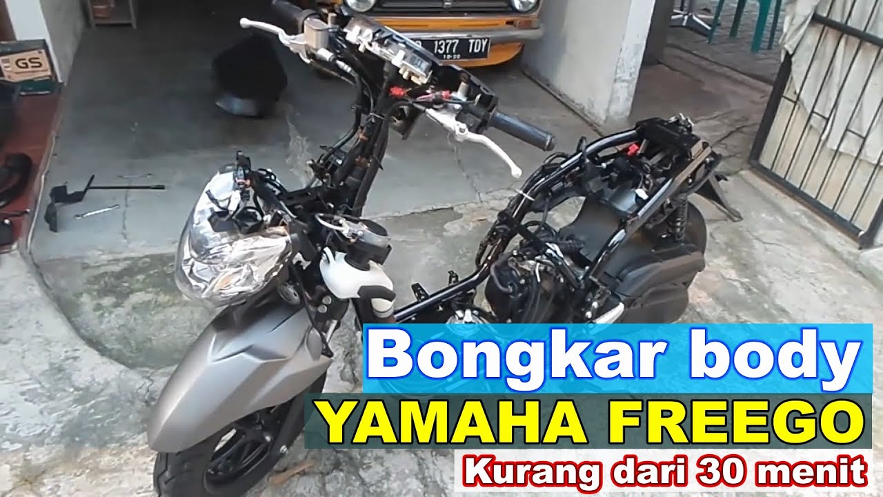 CARA BONGKAR BODY YAMAHA FREEGO